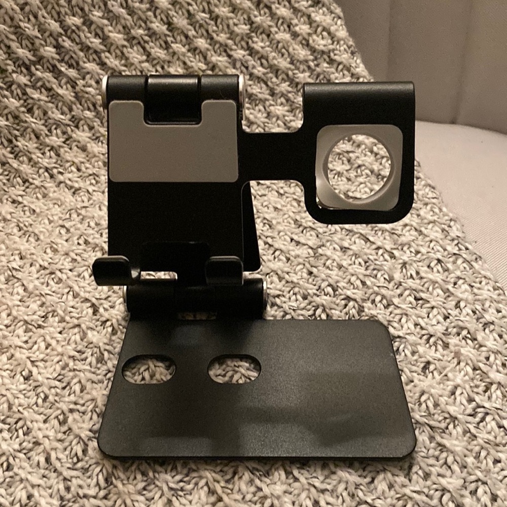 iPhone and Apple Watch 2 in 1 stand